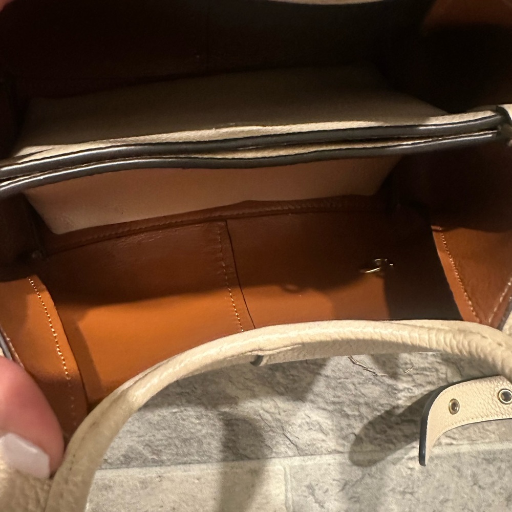 Lana Shoulder Bag 23 - Picture 11 of 11